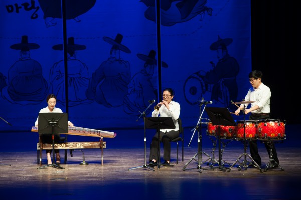 thumb-4b453bfca69a013fb1c783b2a10e1769_600x399.jpg